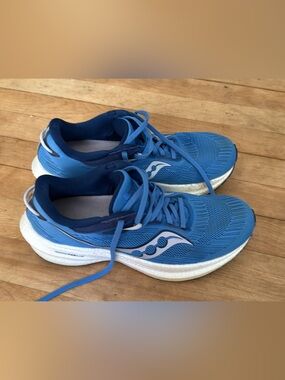 Saucony Triumph 21 (Women's, 9.5)